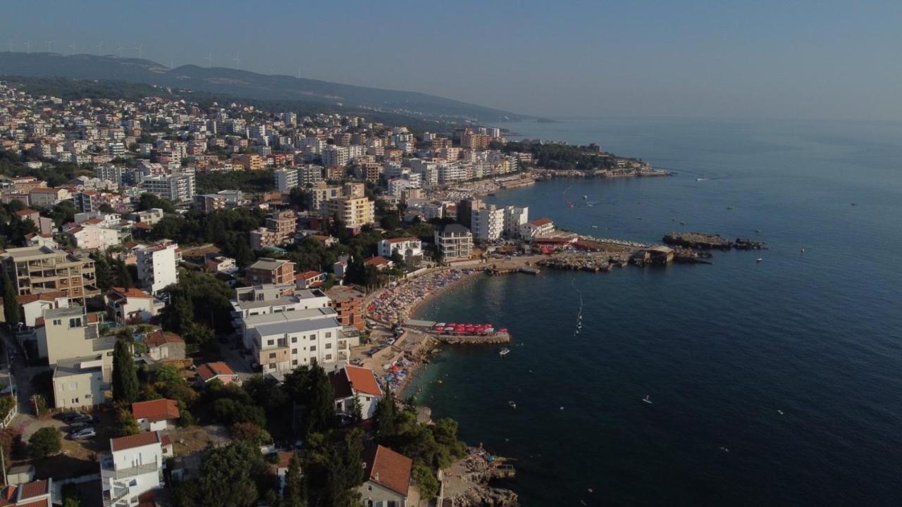 Buskovic Appartamento Dobra Voda Esterno foto