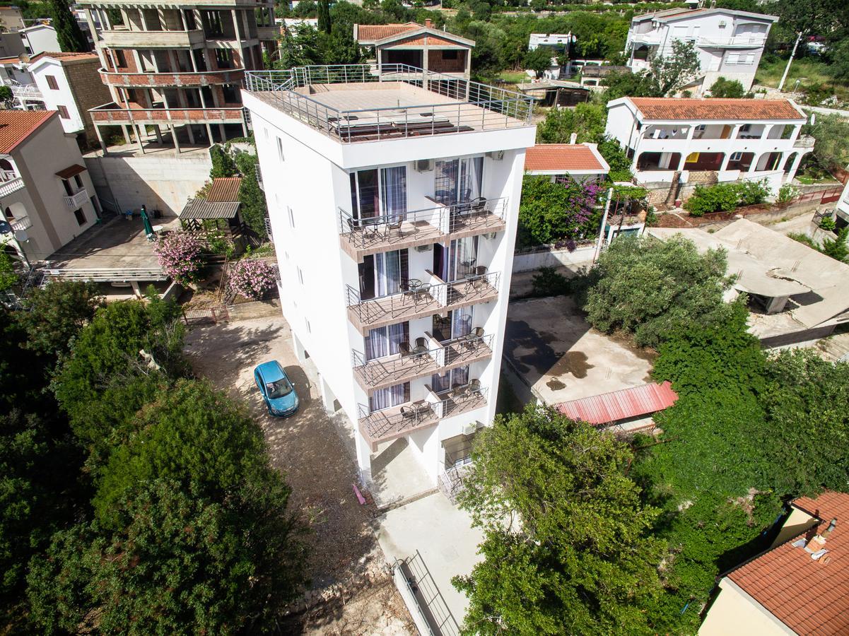 Buskovic Appartamento Dobra Voda Esterno foto